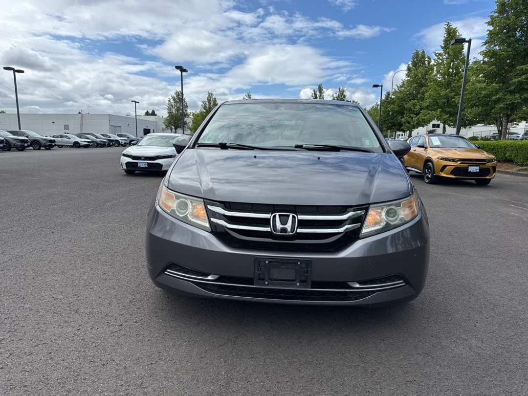 2015 Honda Odyssey EXL - Image 2