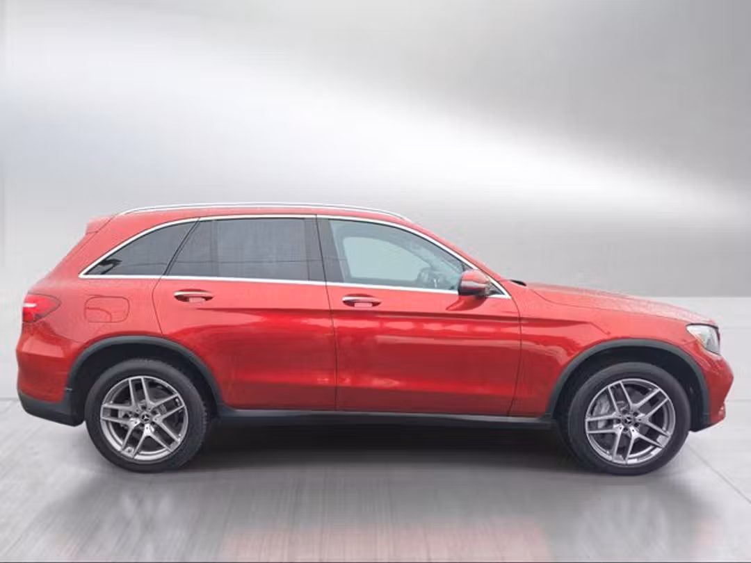 2017 Mercedes-Benz GLC GLC 300 - Image 2