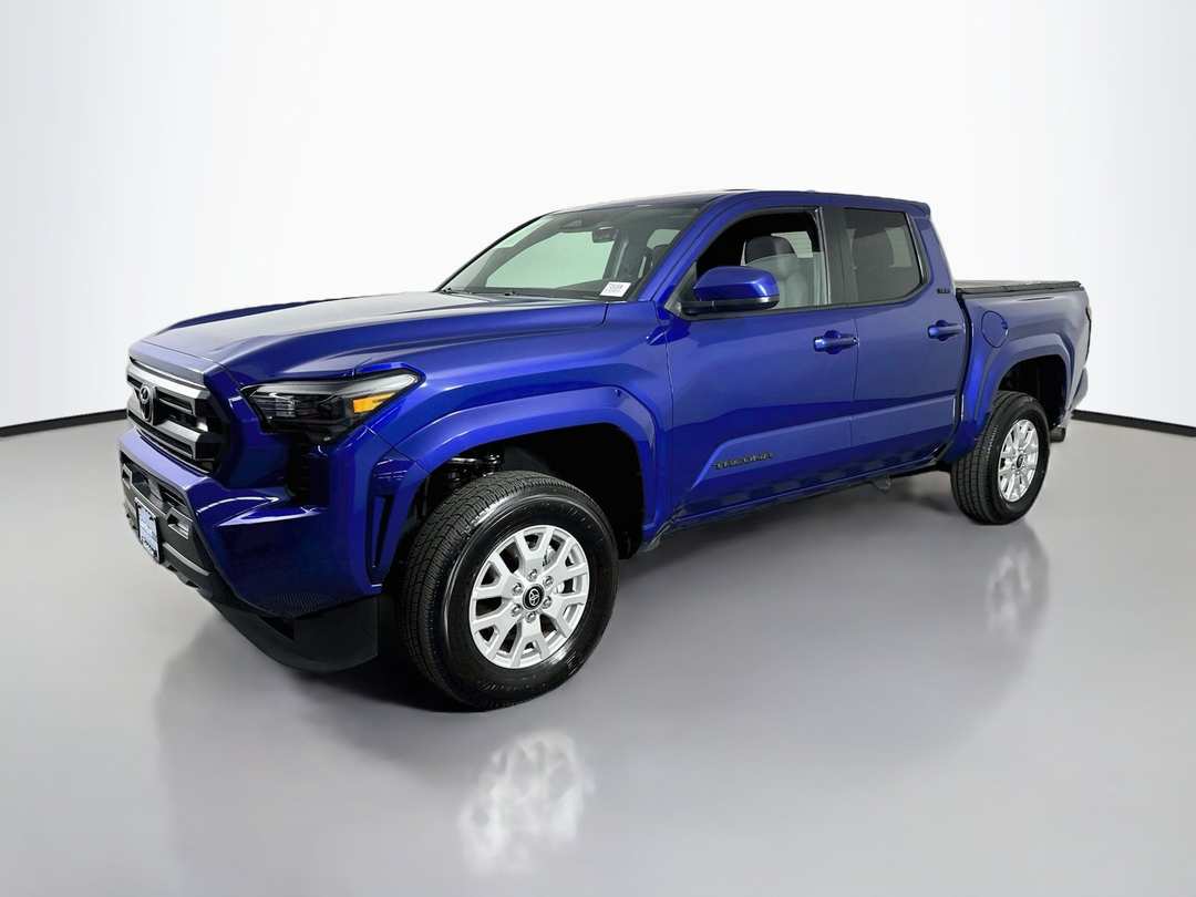 2025 Toyota Tacoma SR5 - Image 3