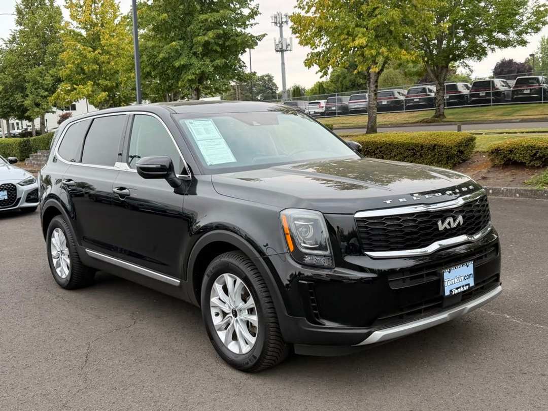 2022 Kia Telluride LX - Image 2