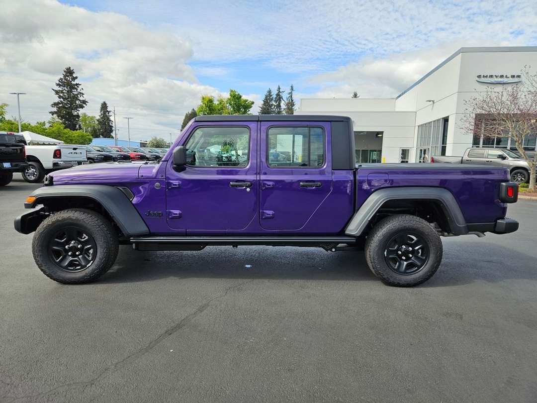 2026 Jeep Gladiator Sport - Image 3