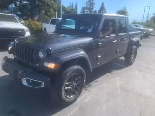 2024 Jeep Gladiator Sport