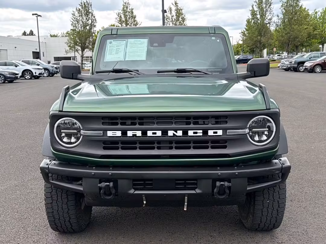2022 Ford Bronco Black Diamond - Image 3