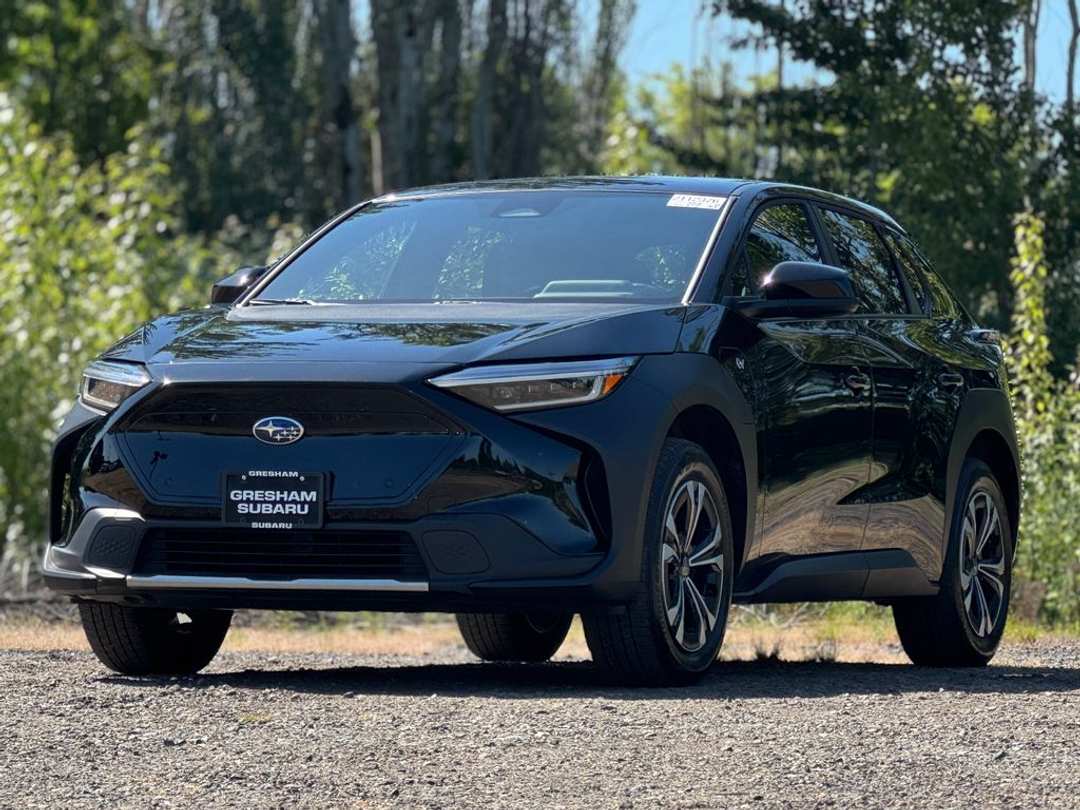 2023 Subaru Solterra Premium - Image 3