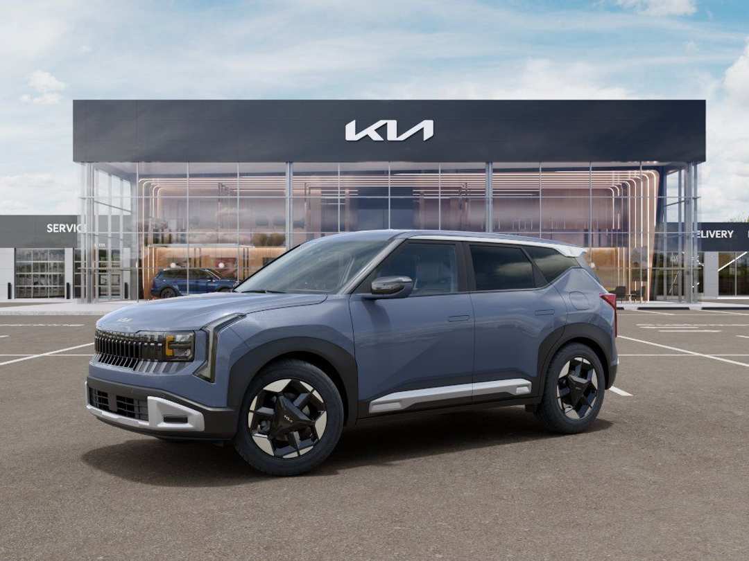 2027 Kia Seltos S - Image 3