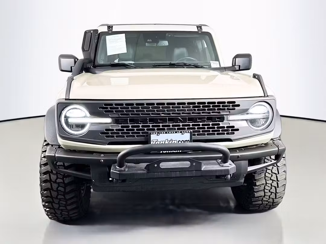 2022 Ford Bronco Everglades - Image 2