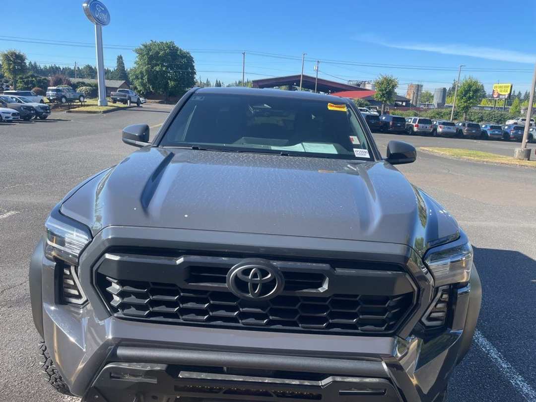 2024 Toyota Tacoma TRD OffRoad - Image 2