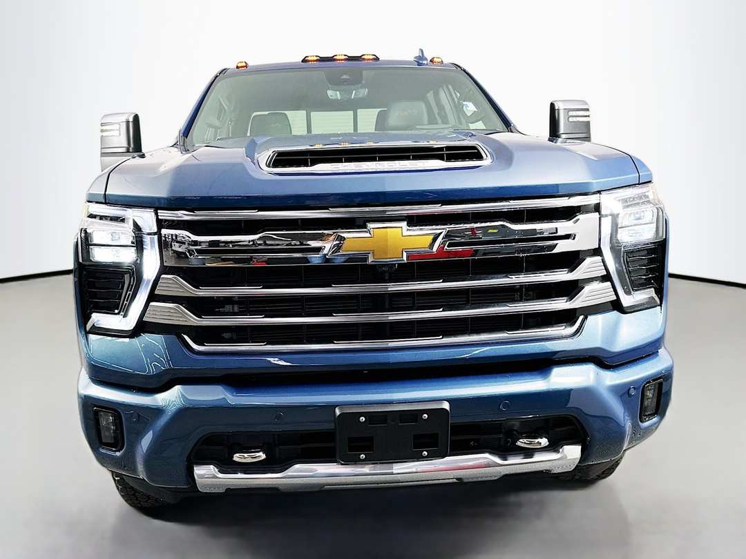 2026 Chevrolet Silverado 3500Hd High Country - Image 2