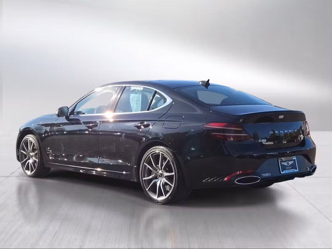 2026 Genesis G70 2.5T Prestige - Image 3
