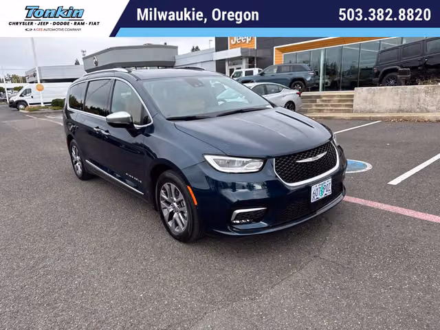 2023 Chrysler Pacifica Hybrid Pinnacle