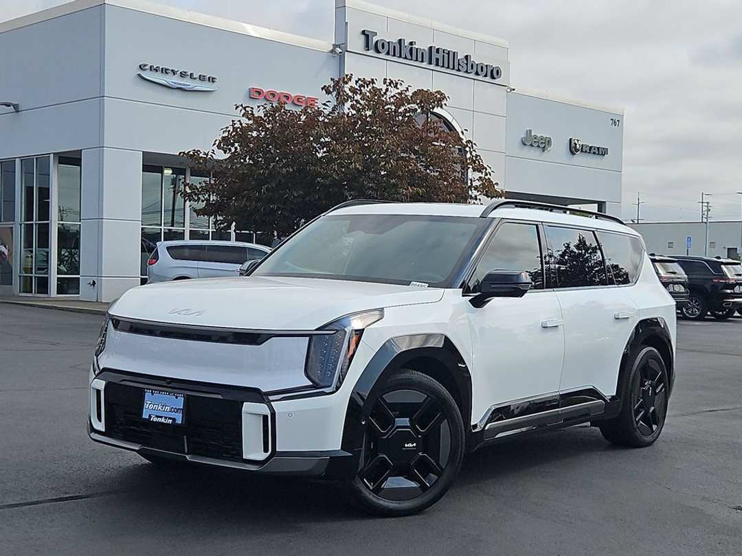 2024 Kia Ev9 GTLine - Image 2