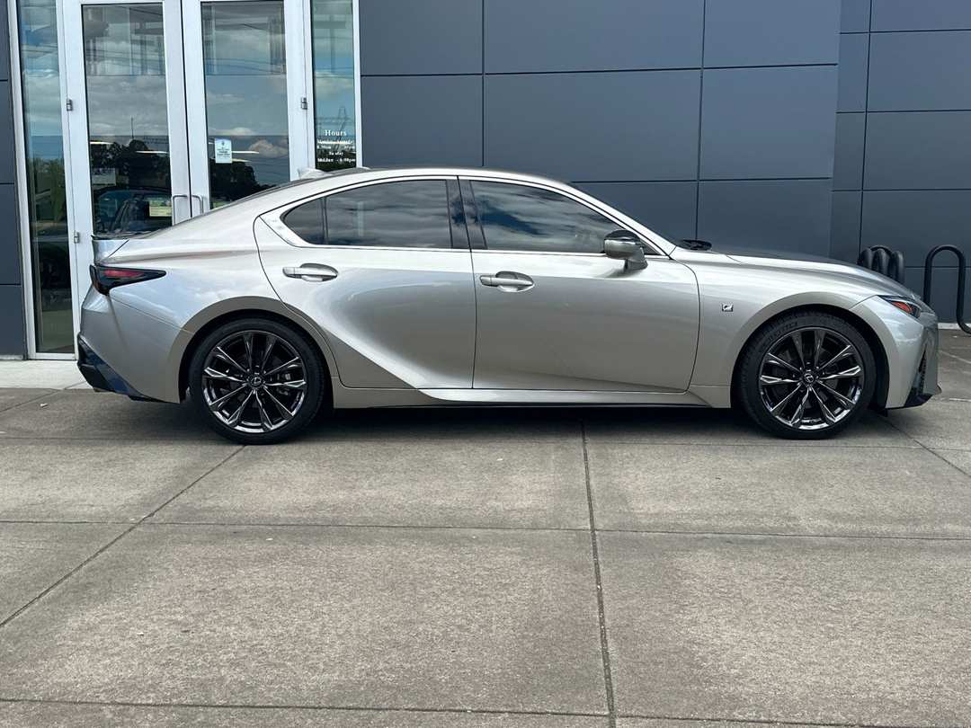 2023 Lexus Is 350 F SPORT - Image 2