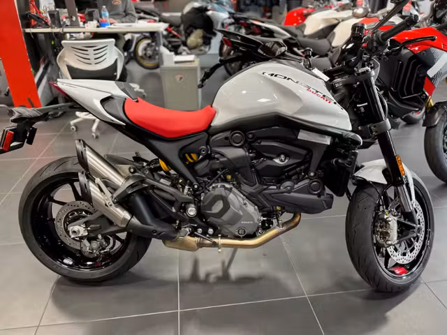 2025 Ducati Monster Plus 937 - Clearance Pricing!!! No Freight Or Setup!
