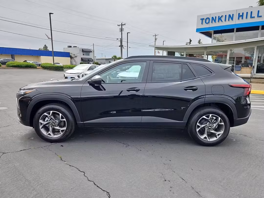 2026 Chevrolet Trax LT - Image 3