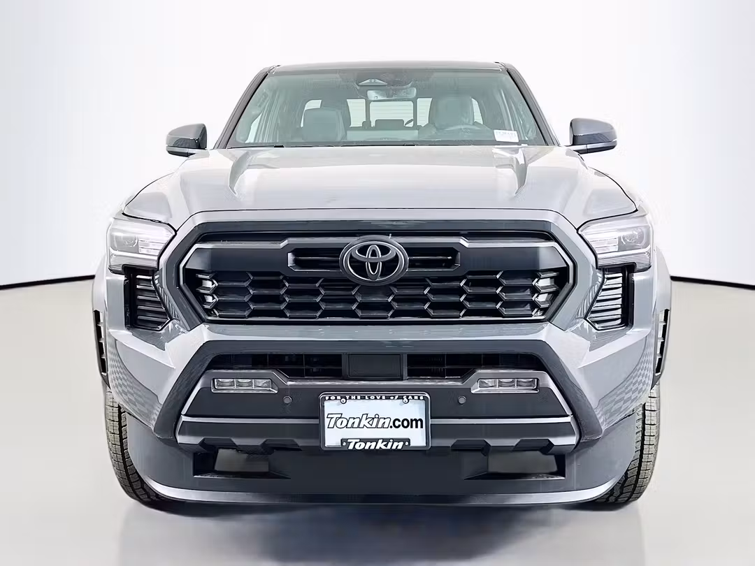 2025 Toyota Tacoma Hybrid TRD Off Road - Image 2