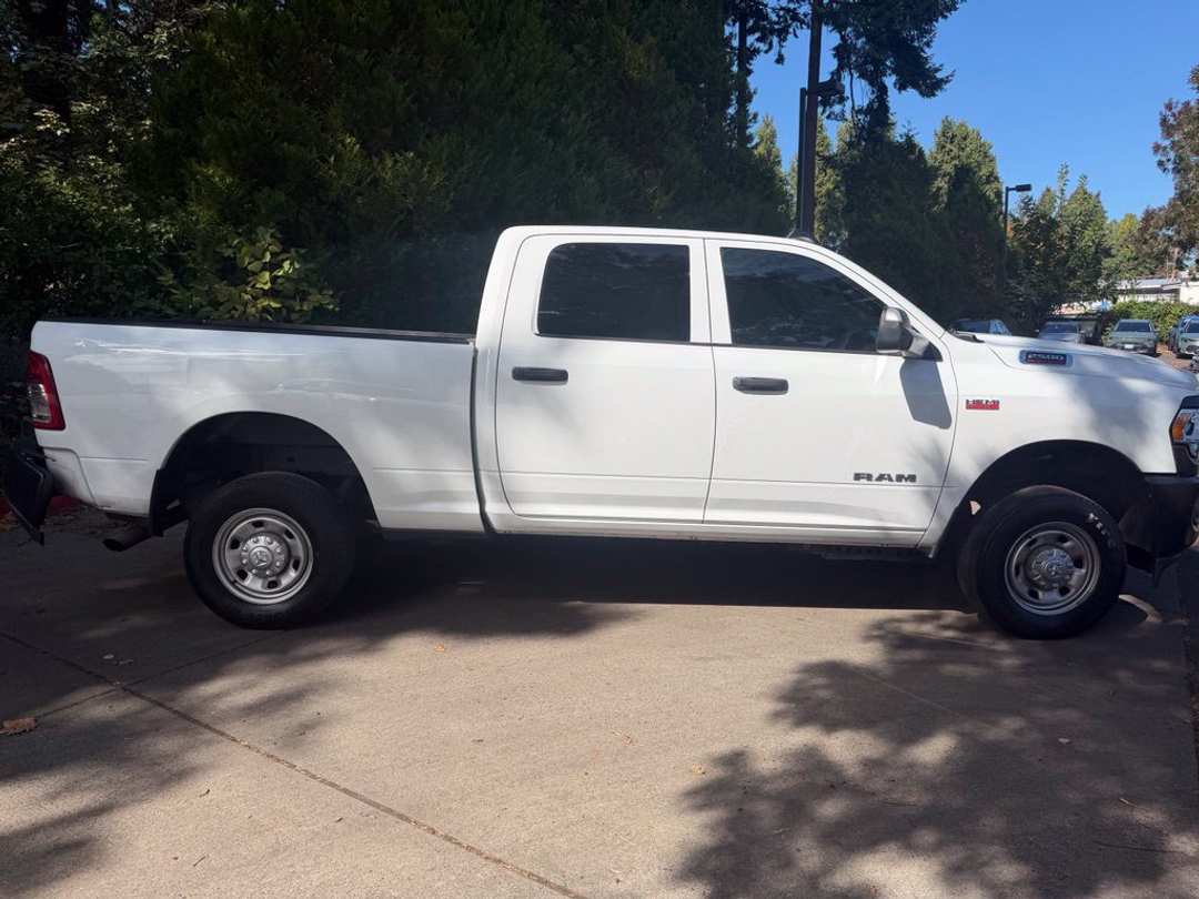 2022 Ram 2500 Tradesman - Image 2