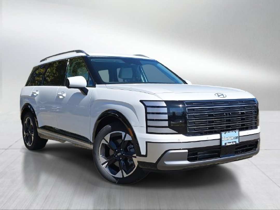 2027 Hyundai Palisade Hybrid Limited - Image 2