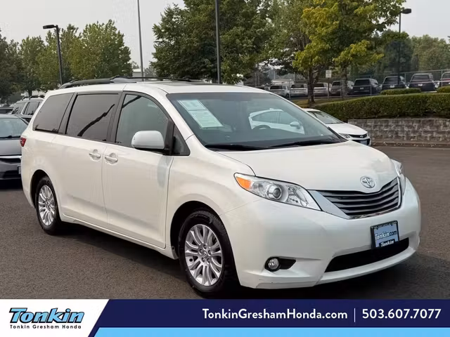 2015 Toyota Sienna XLE