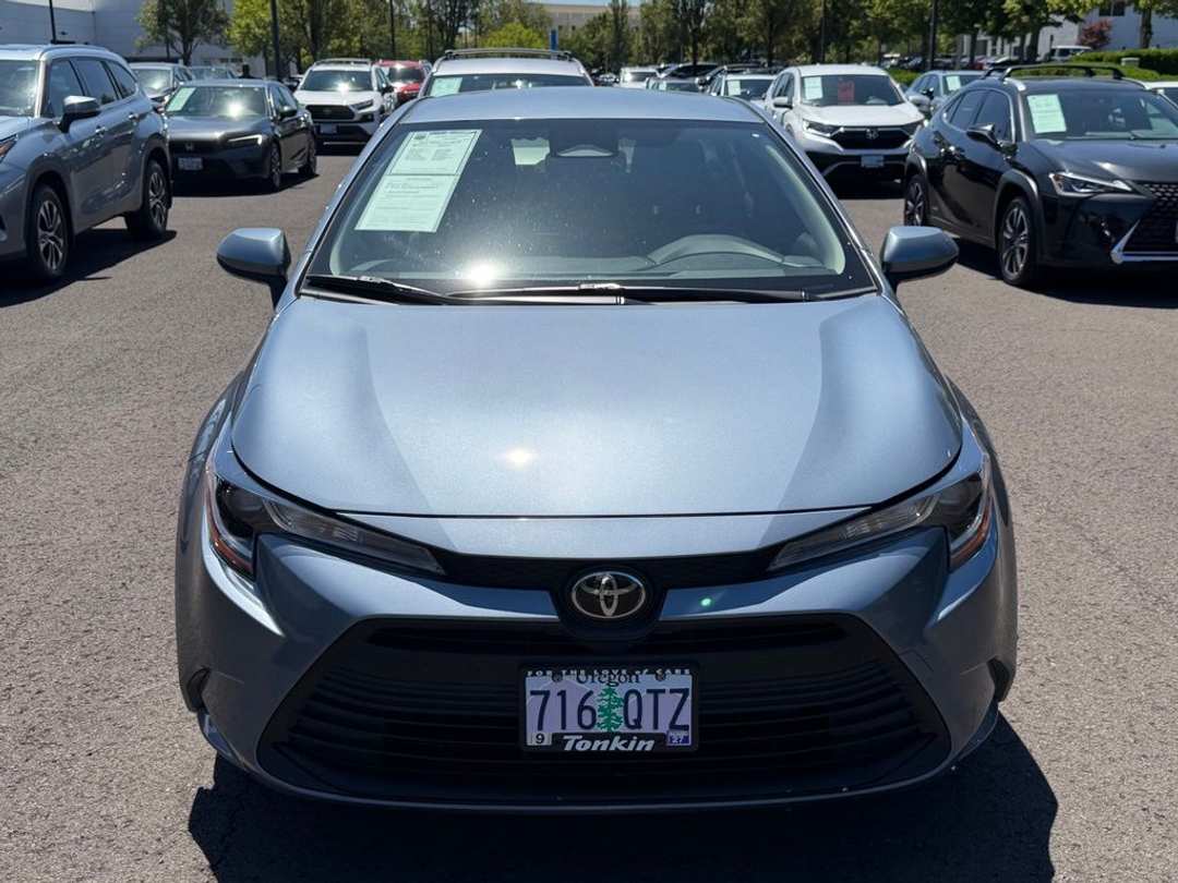 2023 Toyota Corolla LE - Image 3