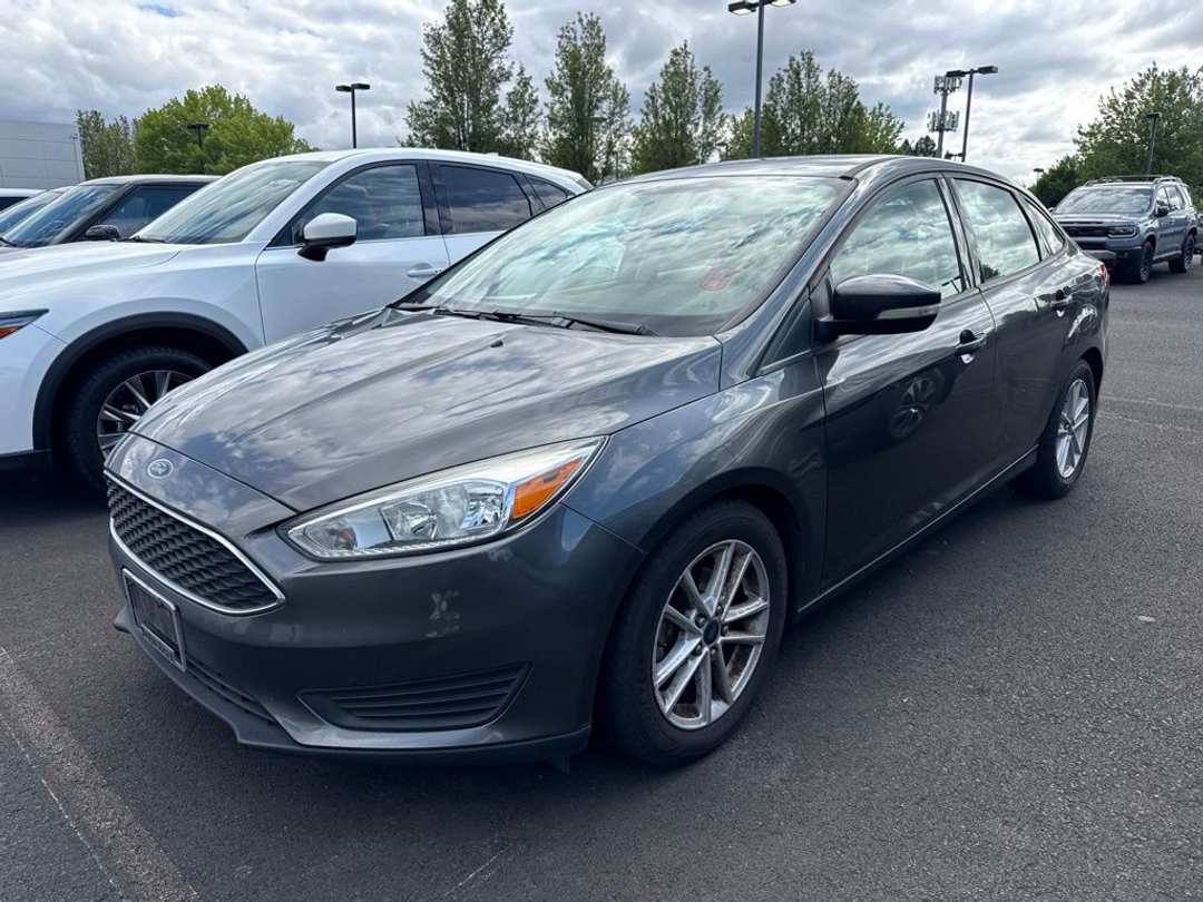 2015 Ford Focus SE - Image 3