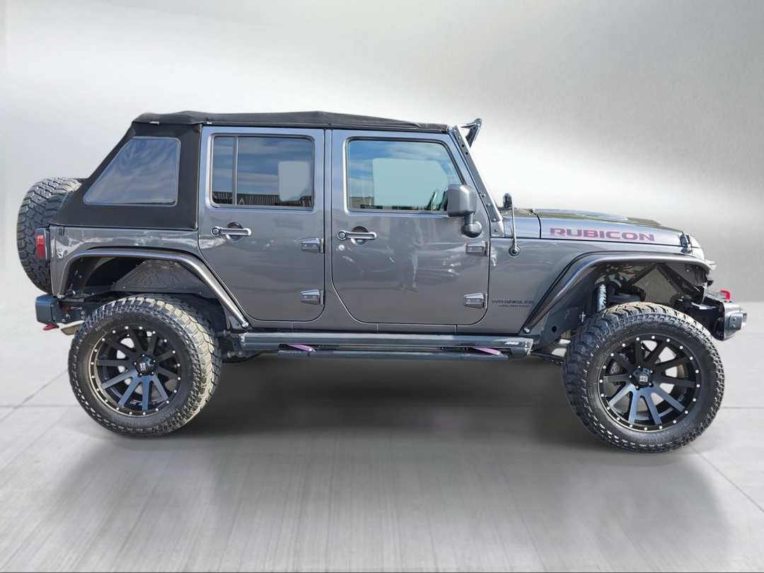 2017 Jeep Wrangler Unlimited Rubicon - Image 2