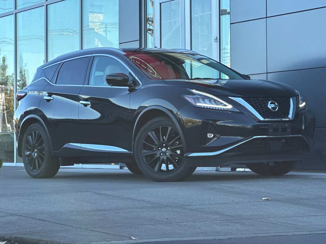 2022 Nissan Murano Platinum - Image 2