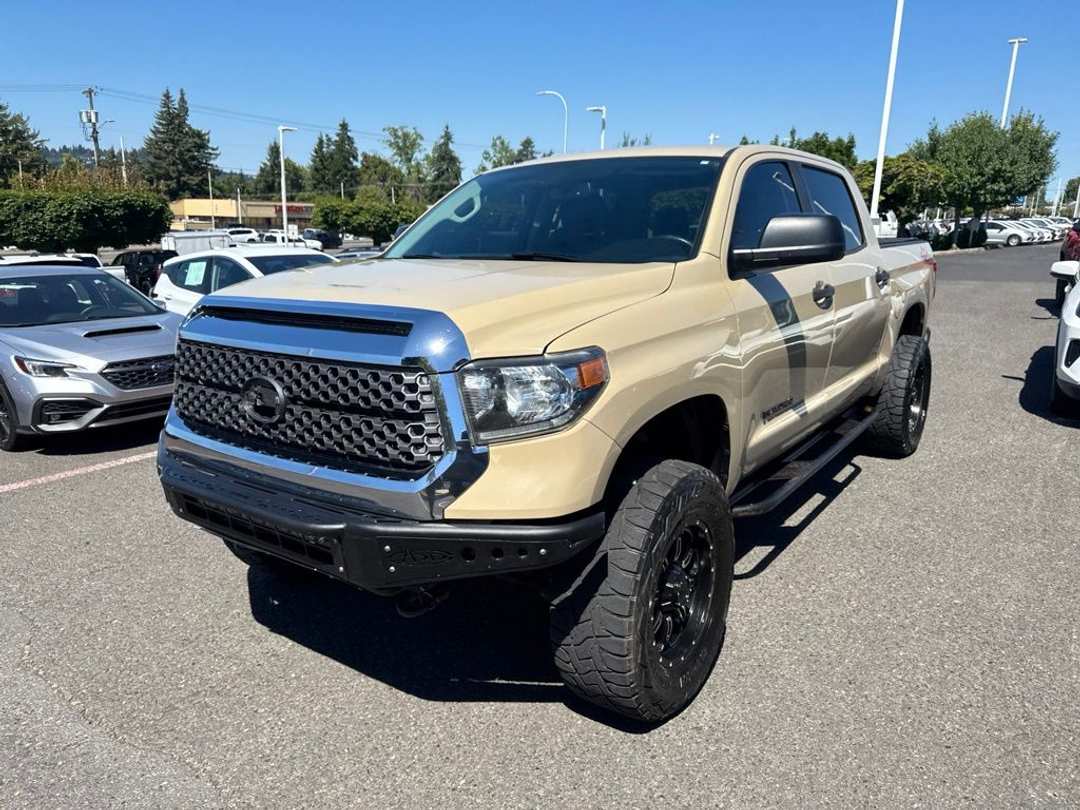 2019 Toyota Tundra SR5 - Image 3