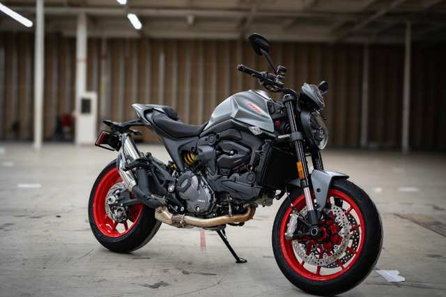 2026 Ducati Mosnter Plus