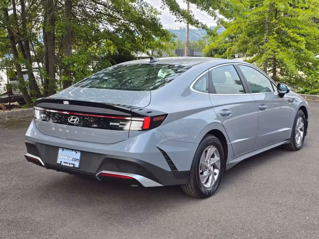 2026 Hyundai Sonata SE - Image 3