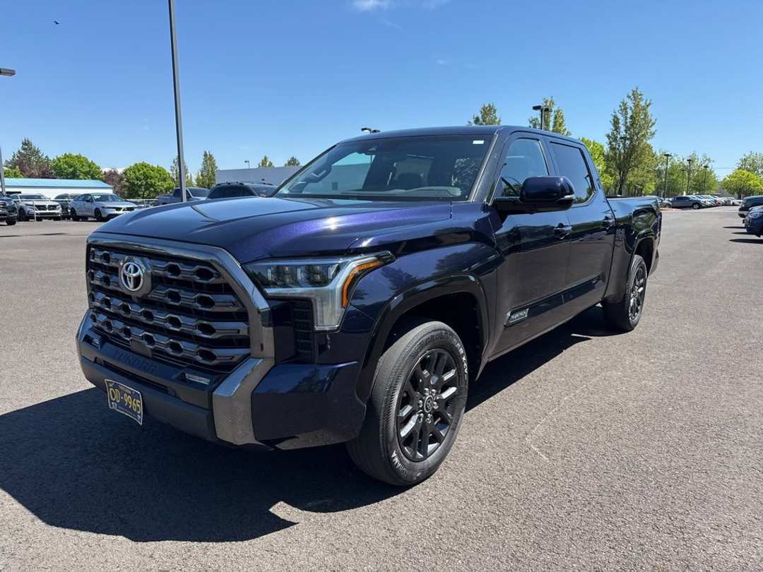 2023 Toyota Tundra Platinum - Image 3