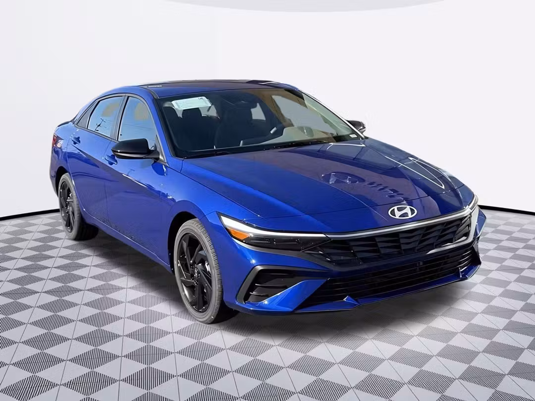 2026 Hyundai Elantra Hybrid SEL Sport - Image 2