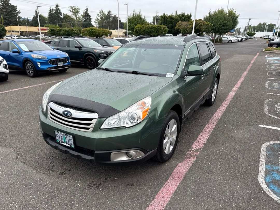 2011 Subaru Outback 2.5i Premium - Image 3