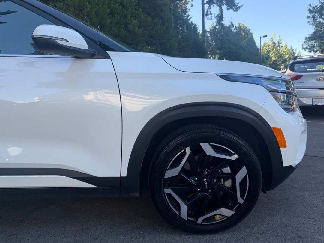 2024 Kia Seltos SX - Image 3