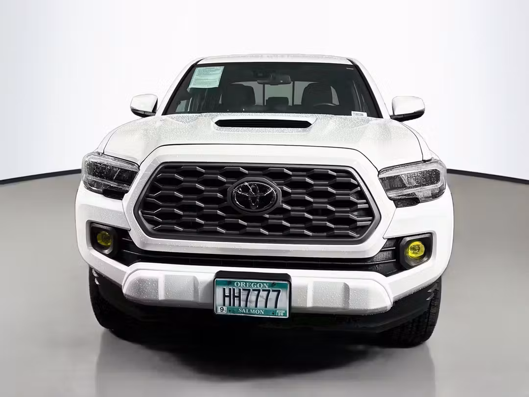 2022 Toyota Tacoma TRD Sport - Image 2