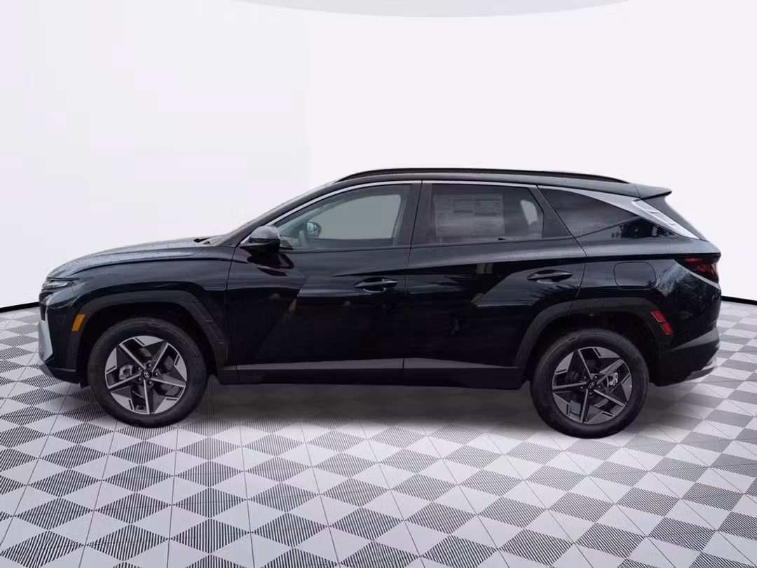 2026 Hyundai Tucson Hybrid SEL - Image 3
