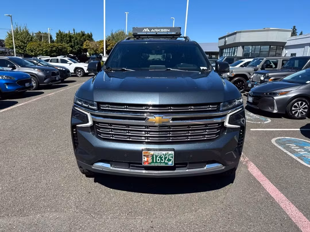 2021 Chevrolet Suburban Premier - Image 2