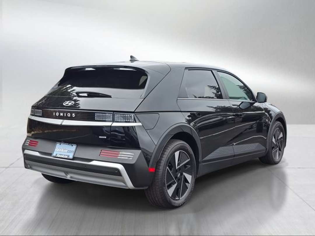 2026 Hyundai Ioniq 5 SEL - Image 3