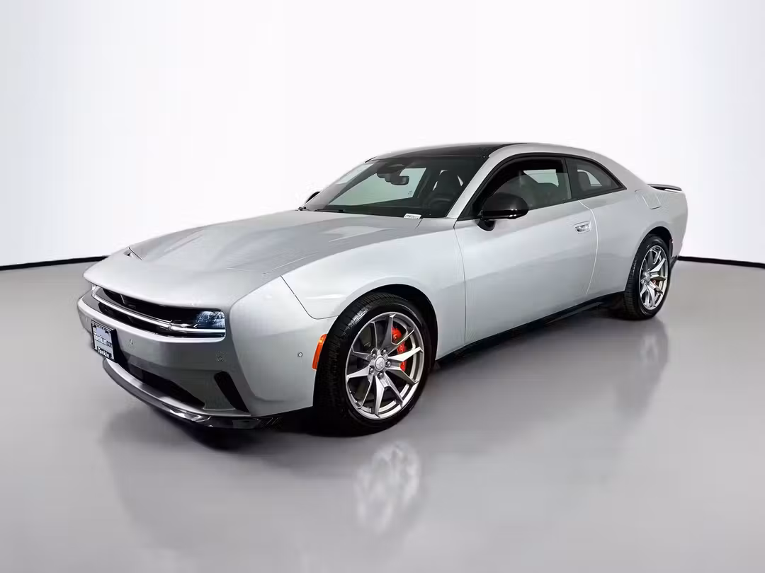 2024 Dodge Charger R/T Scat Pack - Image 3
