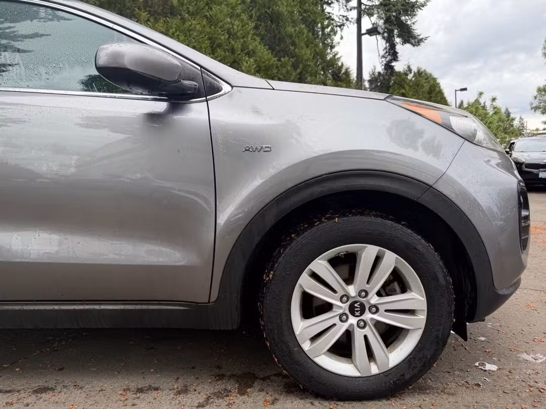 2017 Kia Sportage LX - Image 3