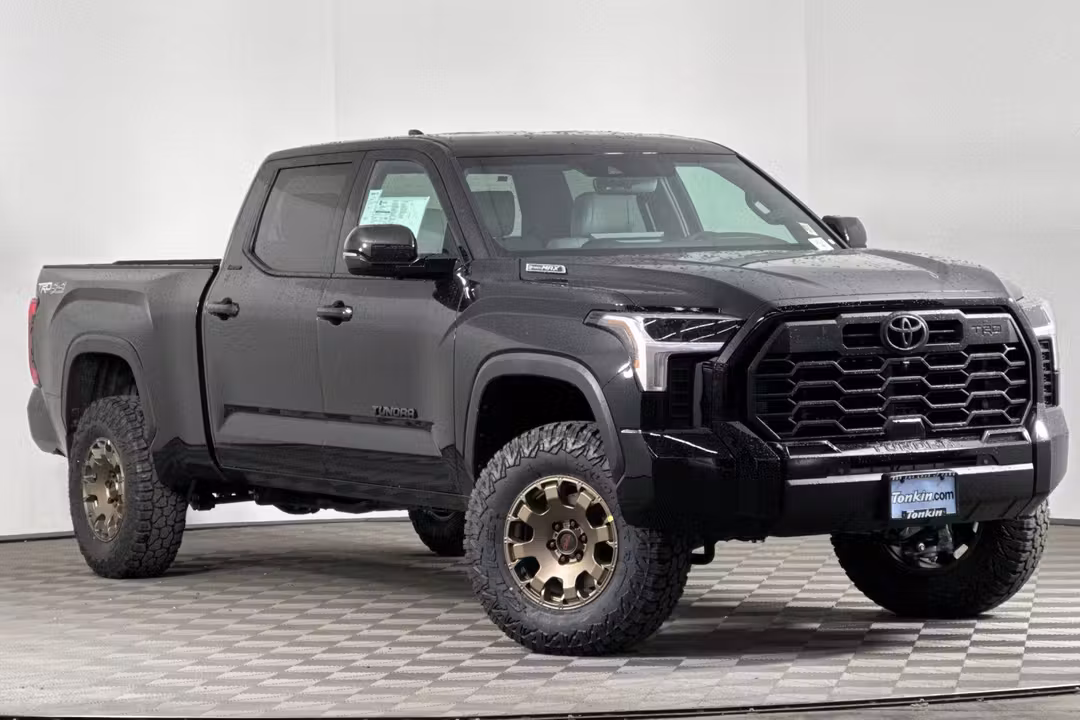 2025 Toyota Tundra Hybrid Limited - Image 2
