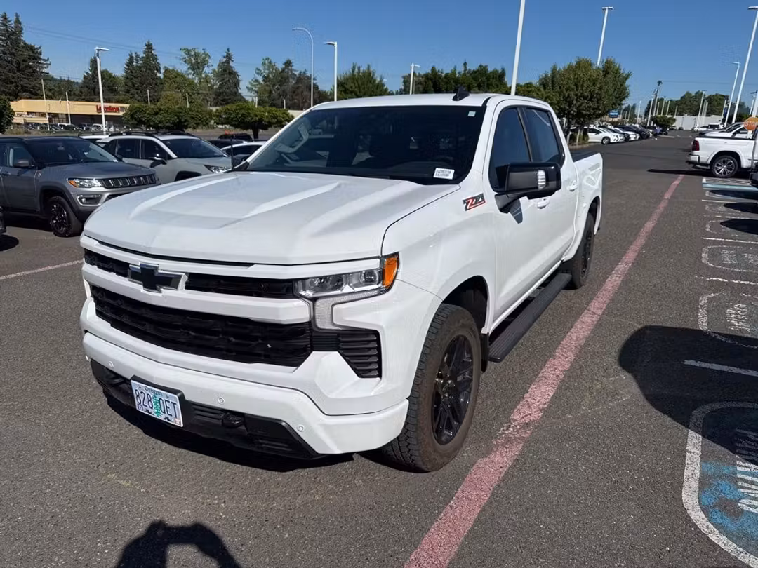 2024 Chevrolet Silverado 1500 RST - Image 3