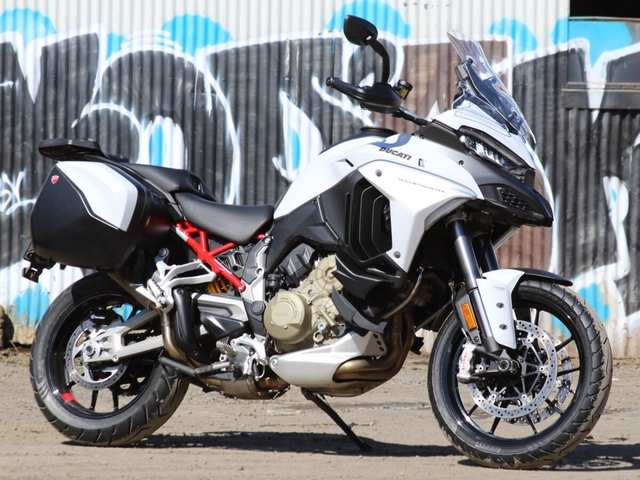 2023 Ducati Multistrada V4 S Travel & Radar