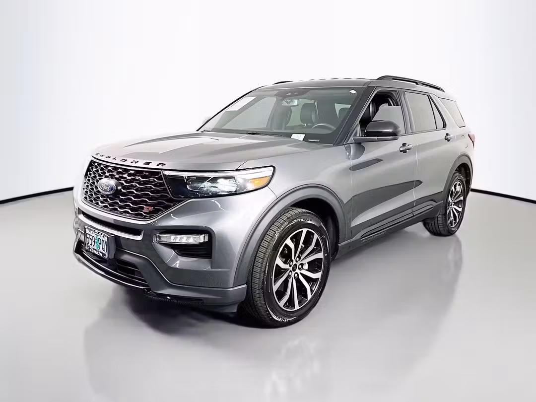 2023 Ford Explorer ST - Image 3
