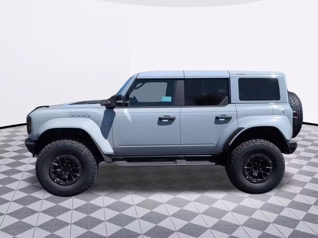 2026 Ford Bronco Raptor - Image 2