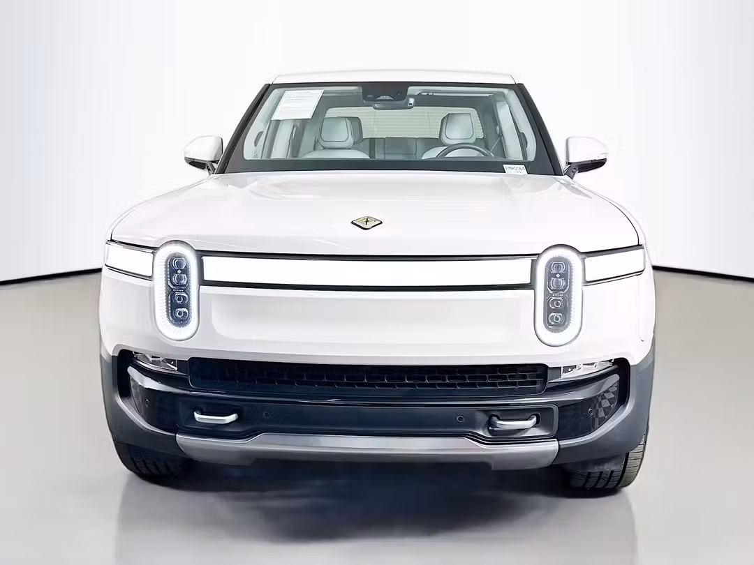 2022 Rivian R1T Adventure - Image 2