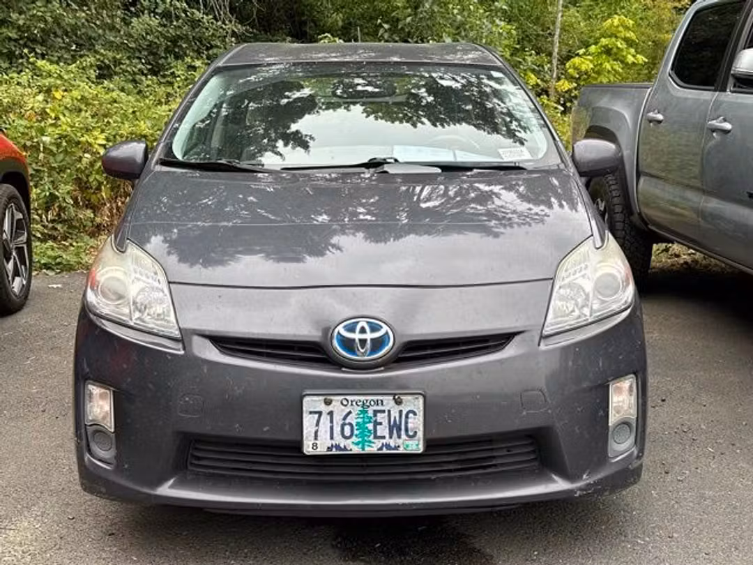 2010 Toyota Prius I - Image 2