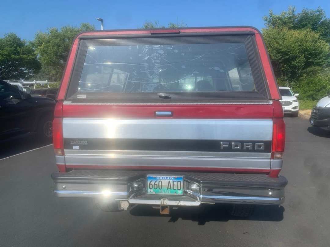 1994 Ford F-250 XL HD - Image 3