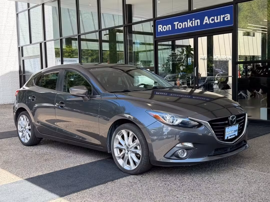 2014 MAZDA Mazda3 s Grand Touring - Image 2