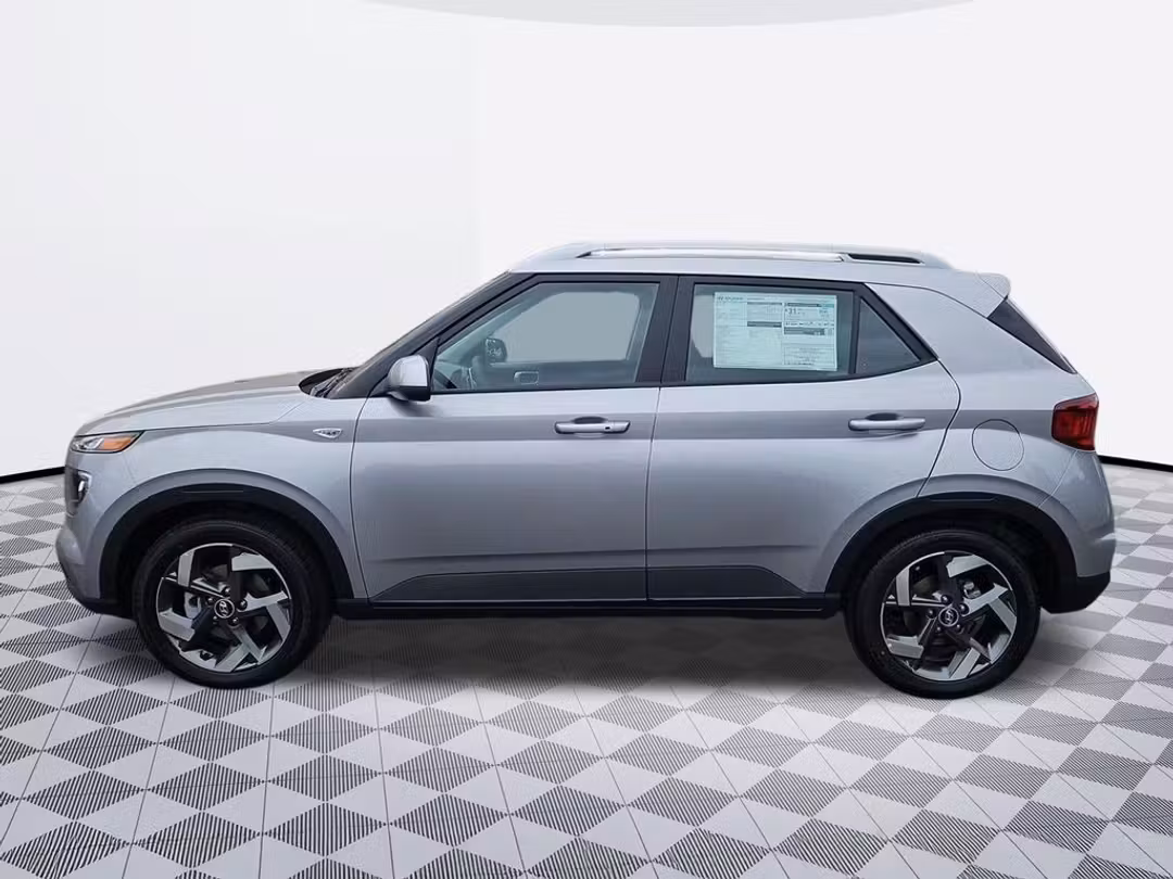 2026 Hyundai Venue SEL - Image 3
