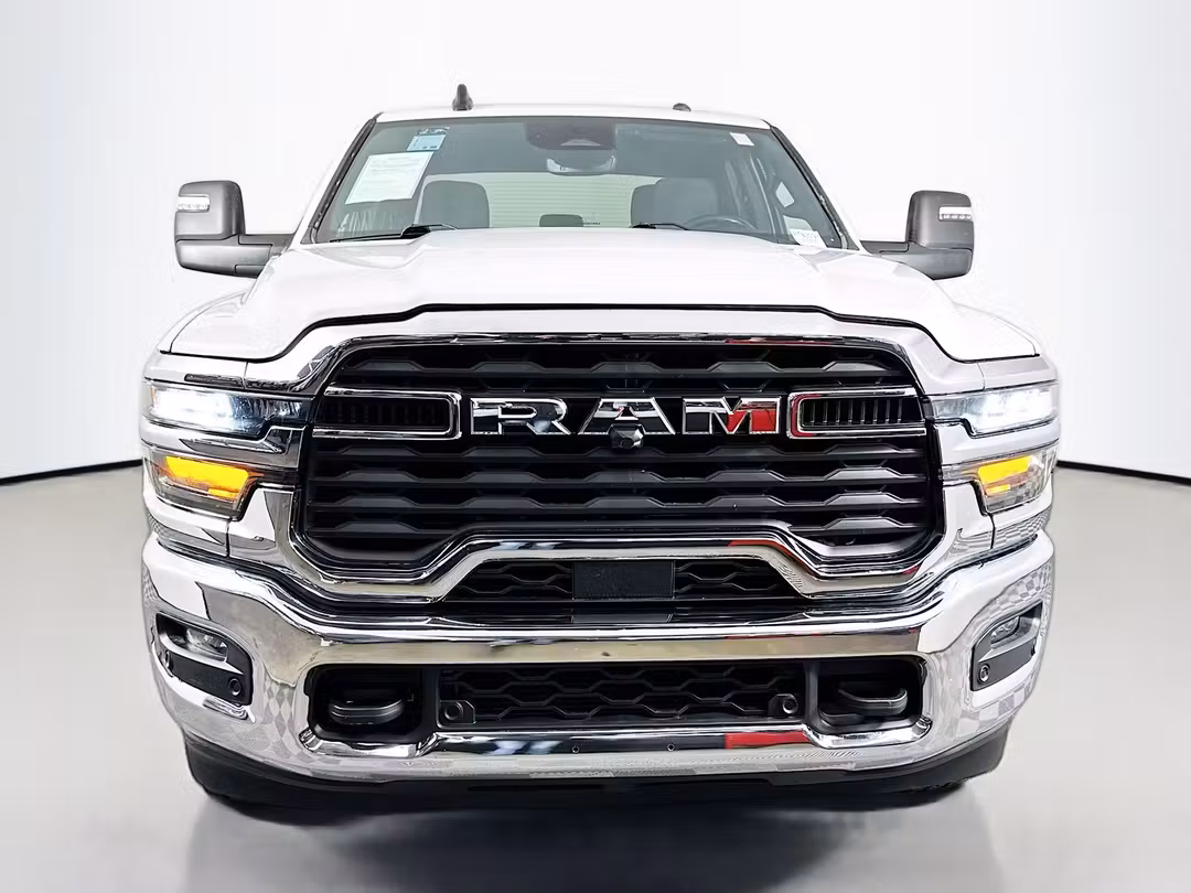 2025 Ram 2500 Big Horn - Image 2